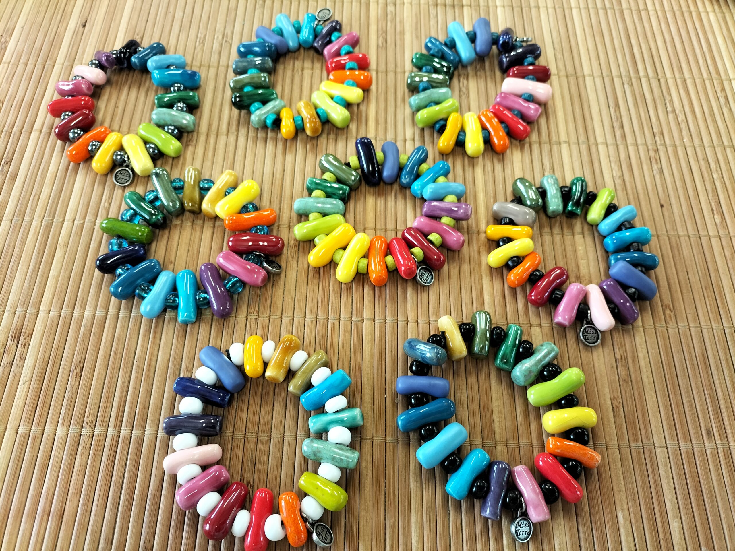 bracelets étincelles multicolores